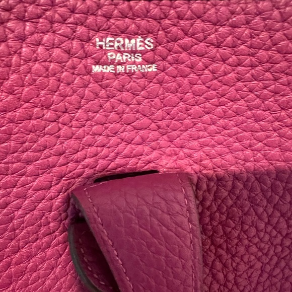 Plum leather Hermes Clemence Evelyne III - Picture 7 of 14